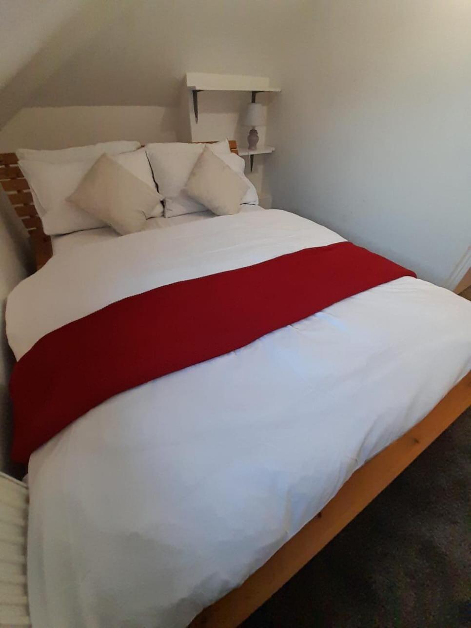Entire Victoria Park Cardiff Apartment With Free Street Parking Bus 17 And 18 Direct To Cardiff City Centre, Fast Free Wi-Fi 外观 照片